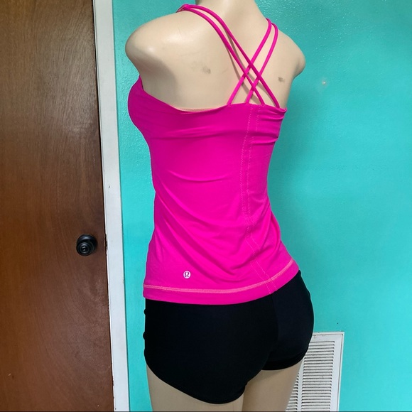 Lululemon tank top with built-in bra size 4 - Picture 3 of 4